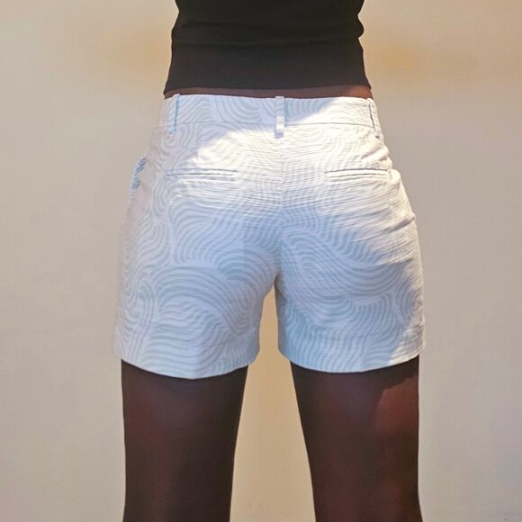 Ann Taylor low cut women's shorts - Picture 2 of 6